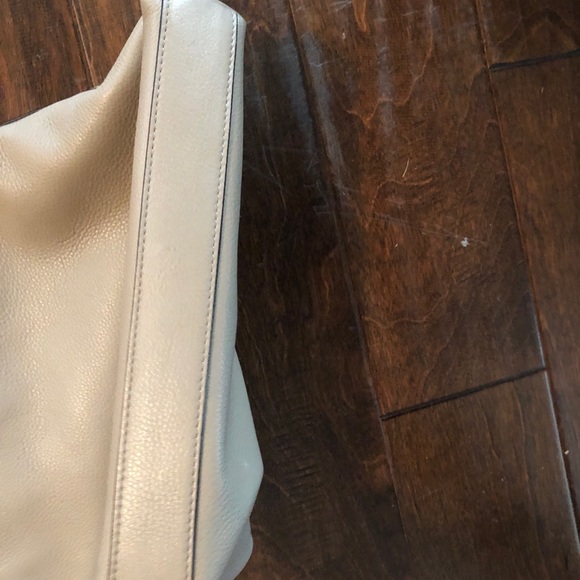 ❌SOLD NWOT Tory Burch Frida Swingpack❌ - Picture 4 of 5